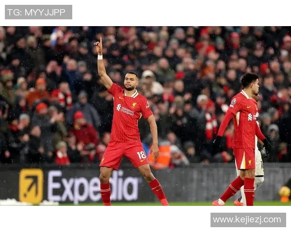 英超激战：AC米兰逆袭拜仁全场沸腾战术解析尽显精彩