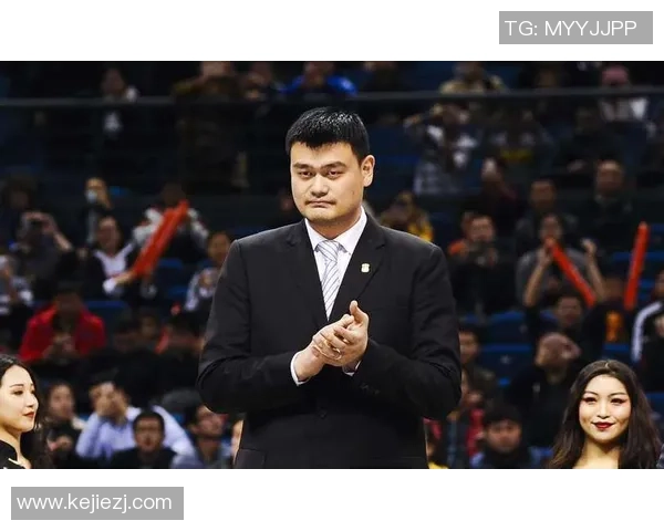 超人姚明携手挑战极限运动展现人类潜能的无限可能