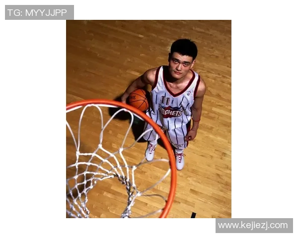 姚明近期生活动态揭秘：从篮球传奇到家庭幸福的多彩人生