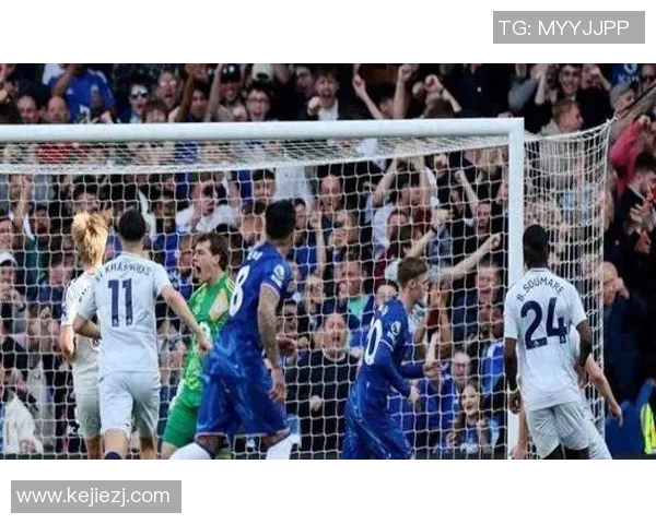 意甲激战曼城逆转切尔西红牌事件引发全场热议与焦点分析