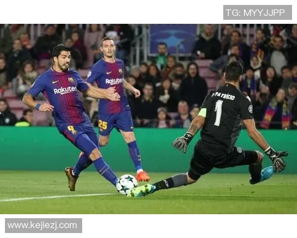 欧冠大战巴萨狂胜曼联五球大捷全场沸腾赛后深度解析 欧冠大战巴萨狂胜曼联五球大捷全场沸腾赛后深度解析