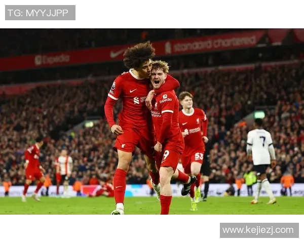 欧联杯激战利物浦大胜曼联全场数据解析引发热议