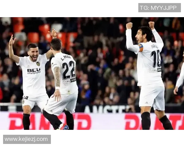 国王杯皇马逆转里昂全场沸腾转会传闻再起波澜